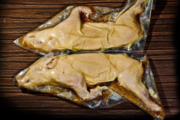 Cochinillo dos mitades